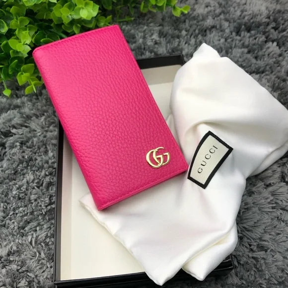 Gucci GG Marmont bifold Wallet Case iPhone 7/8 Case with interior card - Picture 1 of 15
